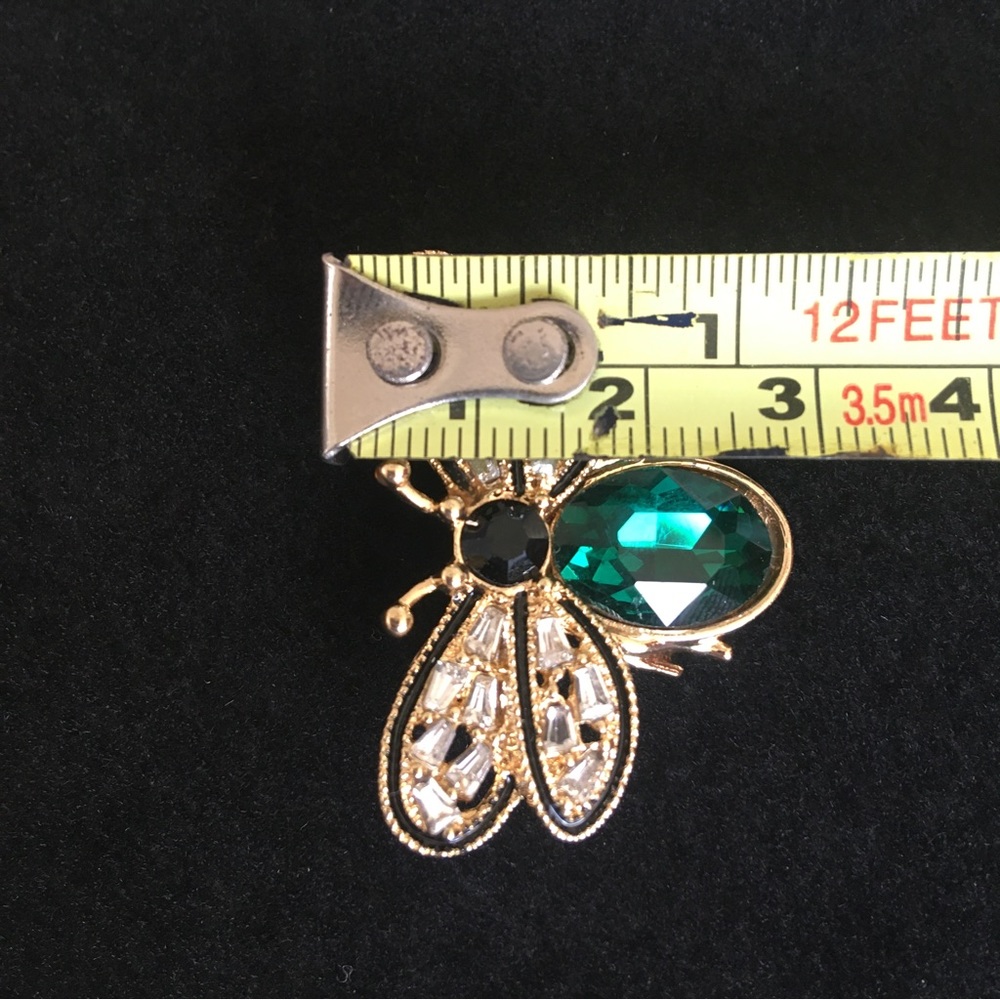 Bumblebee Green and Gold Tone Rhinestone Brooch Pin - Picture 7 of 7